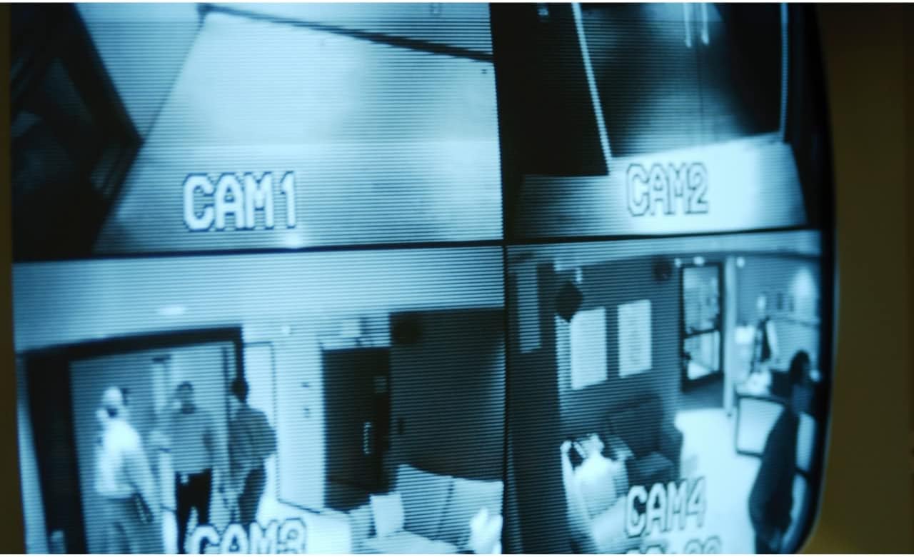 explosion proof PTZ camera,hazardous area camera,explosion proof PTZ camera pros cons,Axis XP40-Q1785 review,should I buy explosion proof PTZ camera,best industrial PTZ camera unboxing and complete package contents