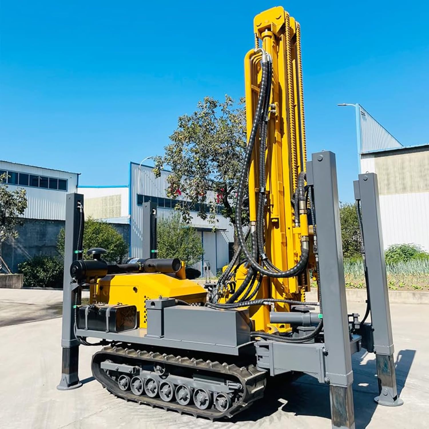 hydraulic water well drilling rig review,should I buy a hydraulic drilling rig,hydraulic drilling rig vs DTH,water well drilling rig pros cons,hydraulic drilling rig worth buying,best borehole drilling equipment - detailed features and technical specifications