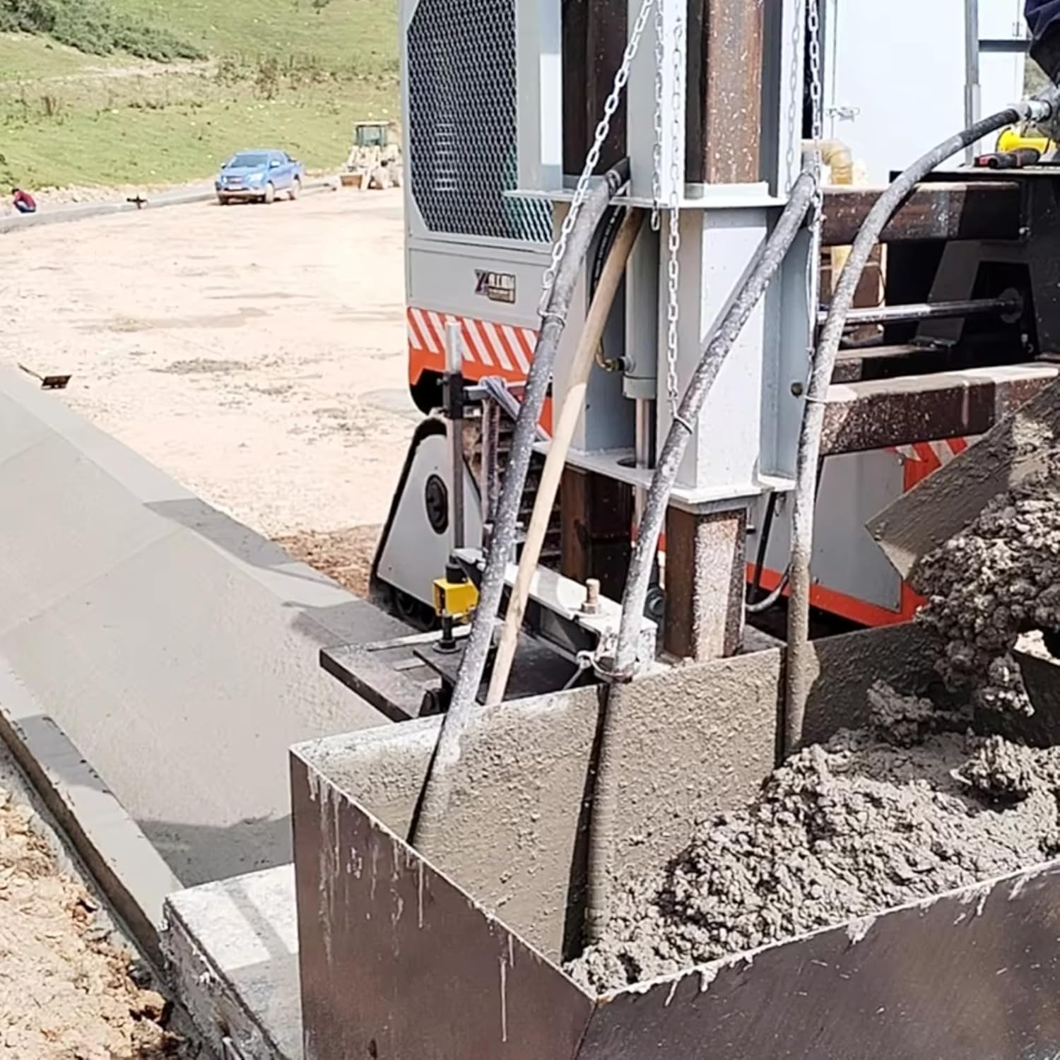 concrete curb slipform machine,buy concrete curb machine,curb and gutter paver reviews,hydraulic curb machine pros cons,best slipform curb machine,should I buy a tracked curb paver unboxing and complete package contents